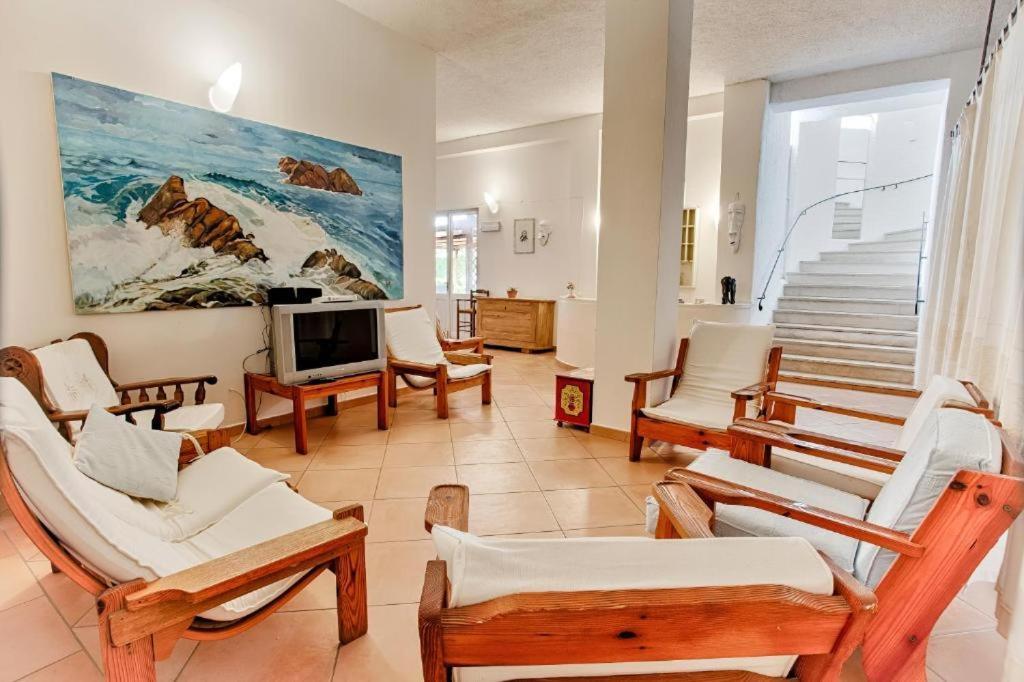 Hotel Al Faro Spiaggia La Cinta Santeodoro 산테오도로 외부 사진